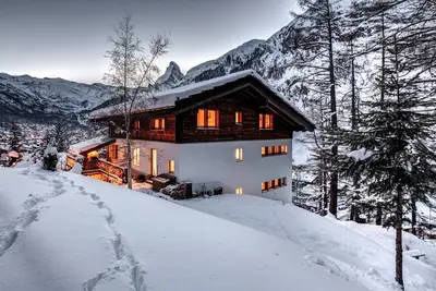 Image de Location Top (ski) dans un endroit ensoleillé avec Vue sur le Cervin
