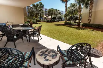Image de Waterscape / Rez de chaussée à pied / 3br 3 Ba / Deux grands lits / * Meilleur emplacement pour les enfants