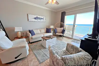 Image de Promenez-vous sur la plage et profitez de ce captivant Gulf Front Condo!