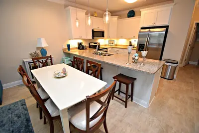 Image de Un spécial Beach Life ~ Snowbird pour janvier et février! 1800 $ / mois + taxes et frais