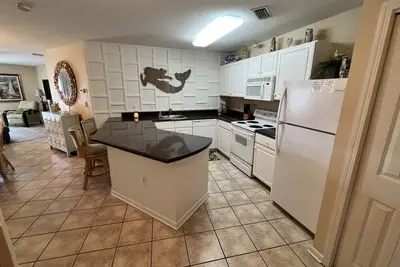 Image de Spacieux 2 chambres à Orange Beach! Réservez votre escapade d'automne maintenant!