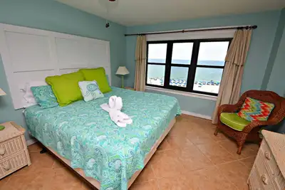 Image de Harbor Place 512 - La vue depuis votre balcon est fantastique! ! Réservez dès maintenant pour l'automne!