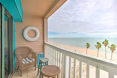 Image de Oceanfront Corpus Christi Condo w / Pool!