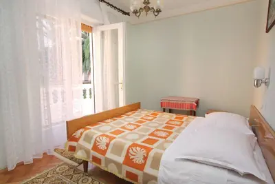 Image de Appartement de deux chambres avec la terrasse Palit, Rab (A-5061-a)