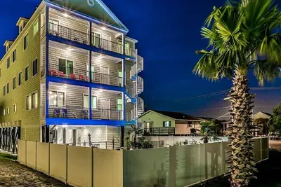 Image de Together Resorts Luxury Large Home Une semaine Disponible du 6 au 13 juillet