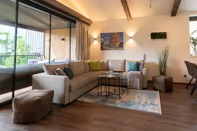 Image de Sr, Top 13 - Ap. 100m² mit 3 Sz, Balkon 11m²