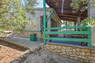 Image de Maison Oliva (46501-K1) - Tkon - île de Pasman
