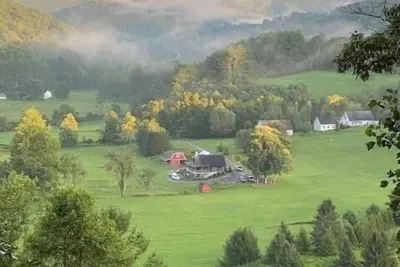 Image de St. John's Ridge - Cœur de Valle Crucis - Bain à remous - Firepit - Vues sur le fleuve et la montagne