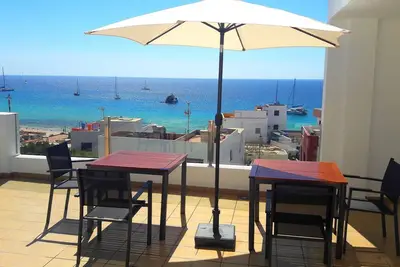 Image de Apartamento Sarah 2a, à 2 minutes de la plage et de la promenade, central et calme. Wifi gratuit