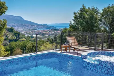 Image de Magnifique maison à Split avec WiFi