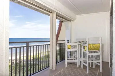 Image de Magnifique Oceanfront 2 Chambre Ă Windjammer!