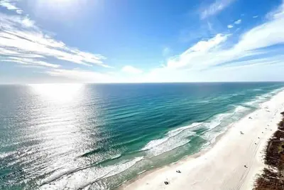 Image de Magnifique Golfe Avant 3 Chambres 2 Bain Au 20e ÉTAGE De La Station