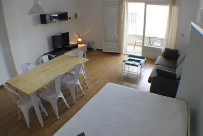 Sant Jordi 1 B - Deux Chambres Appartement, Couchages 6