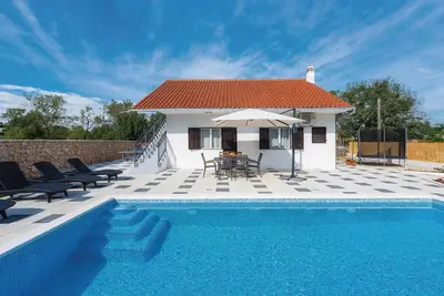 Image de Superbe maison Ă Unesic avec WiFi