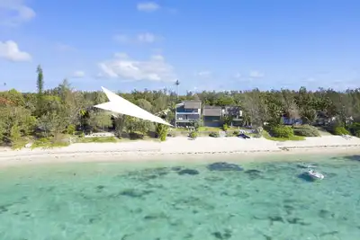 Image de Beachfront & Pool Poste Lafayette free internet wifi