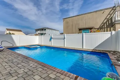 Image de TogetherResorts Nouvelle / grande cuisine / théâtre / salle de jeux / piscine privée / accès facile