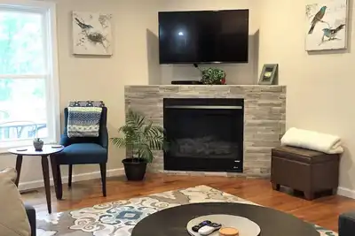 Image de Sentez-vous comme Ă la maison loin de chez vous dans notre tout nouveau 3 chambres. , 2 salles de bain. Maison.