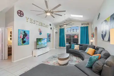 Image de Bienvenue à la Villa Imagine, à 5 km de Disney World, piscine plein sud, wifi