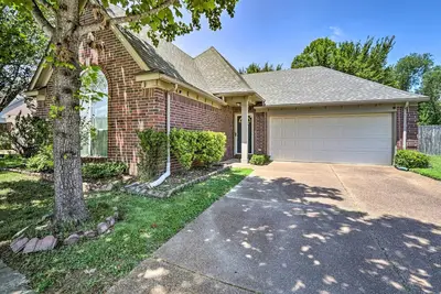 Image de Memphis House w \/ Yard 25 Minutes de Beale Street!