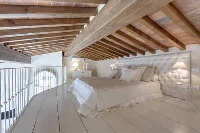 Image de Romatico et penthouse lumineux avec vue sur les grandes merveilles de Florence