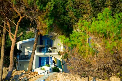 Image de Garçonnière avec le balcon et la vue sur le mer Drasnice, Makarska (As-3330-d)