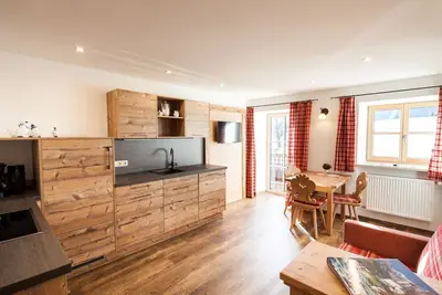 Image de Ferienwohnung Nr. 4, 1-2 Personen, 32 qm, Dusche/Wc, Balkon, Tv, W-Lan, Wohn- u. Schlafzimmer m. Durchgang, Obergeschoss, Westen