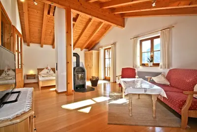 Image de Ferienwohnung \"Kampenwandblick\" 74 qm° mit extra Schlafzimmer und Süd-Ost und Westbalkon