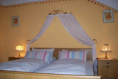 Image de Ferienwohnung bis 4 Personen, 50 qm, 2. Stock, 1 Schlafzimmer, Wohn/Schlafzimmer, Küche, Sat-Tv, Balkon