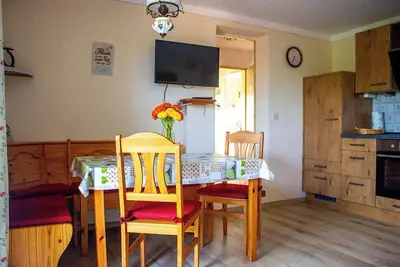 Image de Ferienwohnung Zwiesel, 50 qm, 2 Schlafzimmer, 4 Personen und Kinderbett, Balkon mit Bergblick, Nichtraucher, Obergeschoß
