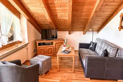 Image de Familien Dachstudio (Ferienwohnung ca. 46 m², max. 4 Personen, 2 Schlafzimmer, Wohnküche, Balkon, Wlan, Tv)