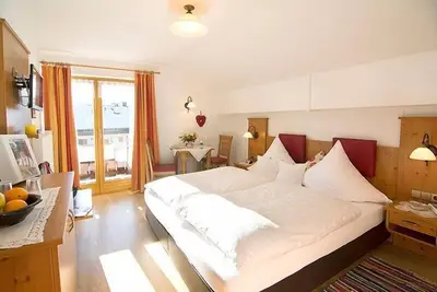 Image de Drei-Raum-Ferienwohnung Unterberg, 56 qm, Küche und Balkon, 2 sep. Schlafzimmer, 2mal Dusche/Wc
