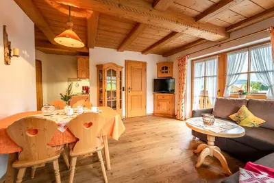 Image de -2- Ferienwohnung (43qm), Balkon, Kochnische, 1 Schlaf- und 1 Wohn-/Schlafzimmer, max 4 Pers, Wlan