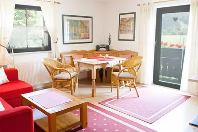 Image de (6) Zwei- Raum Ferienwohnung, 40 m², Küchenzeile und Süd -Balkon