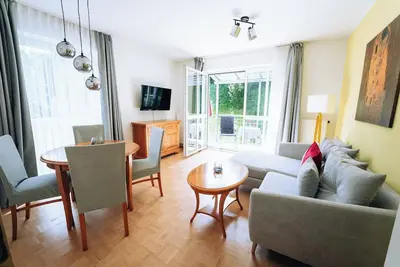 Image de Appartement mit Wohn und Schlafraum und Ostbalkon, Nr. 11, 21
