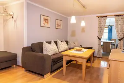 Image de Ferienwohnung Watzmann, 2-5 Personen, 75 qm, Dusche/Wc, Balkon, Tv, Geschirrspüler, 2 Schlafzimmer, Nichtraucher, Südosten
