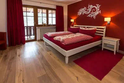 Image de Montis (84 qm), Balkon, Küche extra, 2 Schlaf- und 1 Wohnzimmer, max 4 Personen