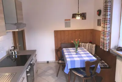 Image de Ferienwohnung 70 qm, f. 2-4 Pers. , 2 Schlafzimmer, WohnkĂĽche, Balkon mit Bergblick