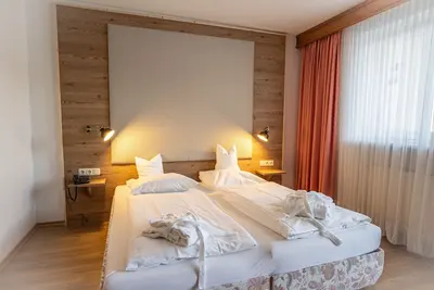 Image de Exklusive Ferienwohnung mit Balkon für 2 - 5 Personen