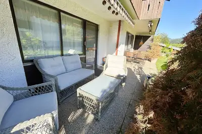 Image de Drei-Raum-Appartement Unterbergblick 70qm, Dusche\/Wc, 2 Extra-Schlafräume, Küche, Terrasse
