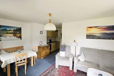 Image de Ferienwohnung -1-  (48qm), Balkon, Kochnische, 1 Schlaf- und 1 Wohnzimmer, Wlan, max 2 Personen