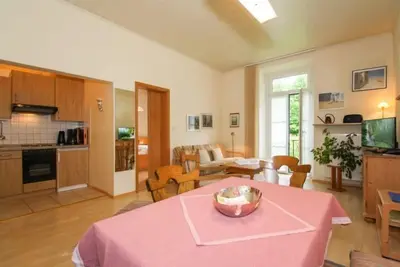 Image de Fewo Staufen für 1-3 Pers. sonnig mit Balkon zum Garten