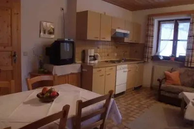 Image de Ferienwohnung Nr. 1 \"Kehlstein\" für 1-4 Pers. , ca. 36 m², Schlafzimmer, Wohnküche, Balkon
