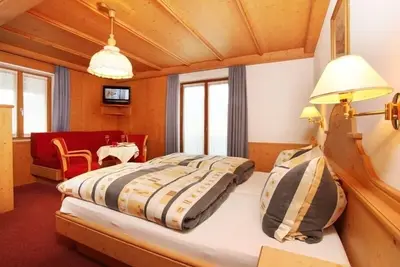 Image de (3) Steinplattenstub´n, Zwei-Raum-Wohnung, 36 m²