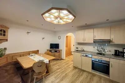 Image de Ferienwohnung, 1-2 Personen, 50 qm, Dusche/Wc, Balkon, Tv, W-Lan, Geschirrspüler, separates Schlafzimmer, Nichtraucher