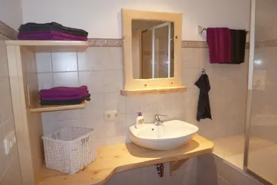 Image de Ferienwohnung, 1-3 Personen, 56 qm, Dusche/Bad/Wc, Terrasse+Balkon, Tv, 1 Schlafzimmer + Wohnschlafzimmer, Nichtrauche