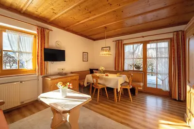 Image de (02)Zwei-Raum-Ferienwohnung, 38qm, 2-4 Personen, Extra-Schlafzimmer, separate Küche, Terrasse