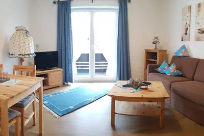 Image de Ferienwohnung Kampenwand, 48 m², 2 Personen, Wohn- u. Schlafzimmer, Küche, Bad, Wlan, Balkon, Nichtraucher