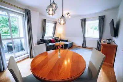 Image de Appartement mit 2 Schlafzimmern und Ostbalkon# 31