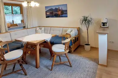 Image de Ferienwohnung Hoher Göll, 1-2 Personen, 50 qm, Bad/Wc, Balkon, Tv, 1 Schlafzimmer, Maisonette, Nichtraucher, Südwesten