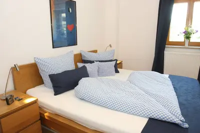 Image de Ferienwohnung \"Hochgern\" fĂĽr 1 bis 4 Personen, mit groĂźem, ĂĽberdachtem Balkon und Bergblick